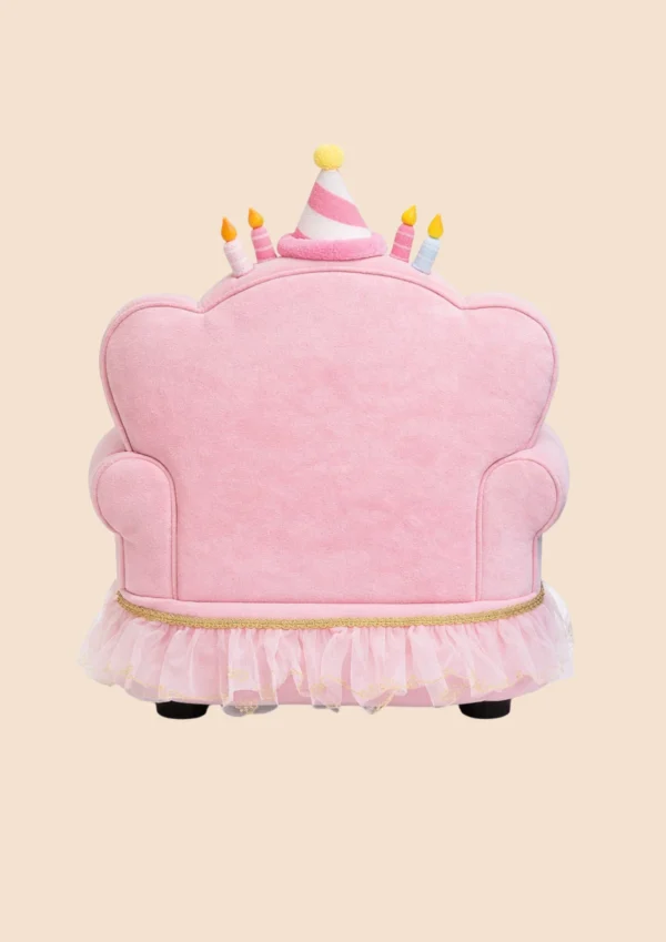 Vue arrière fauteuil d’anniversaire rose pour chien avec décoration Joyeux Anniversaire